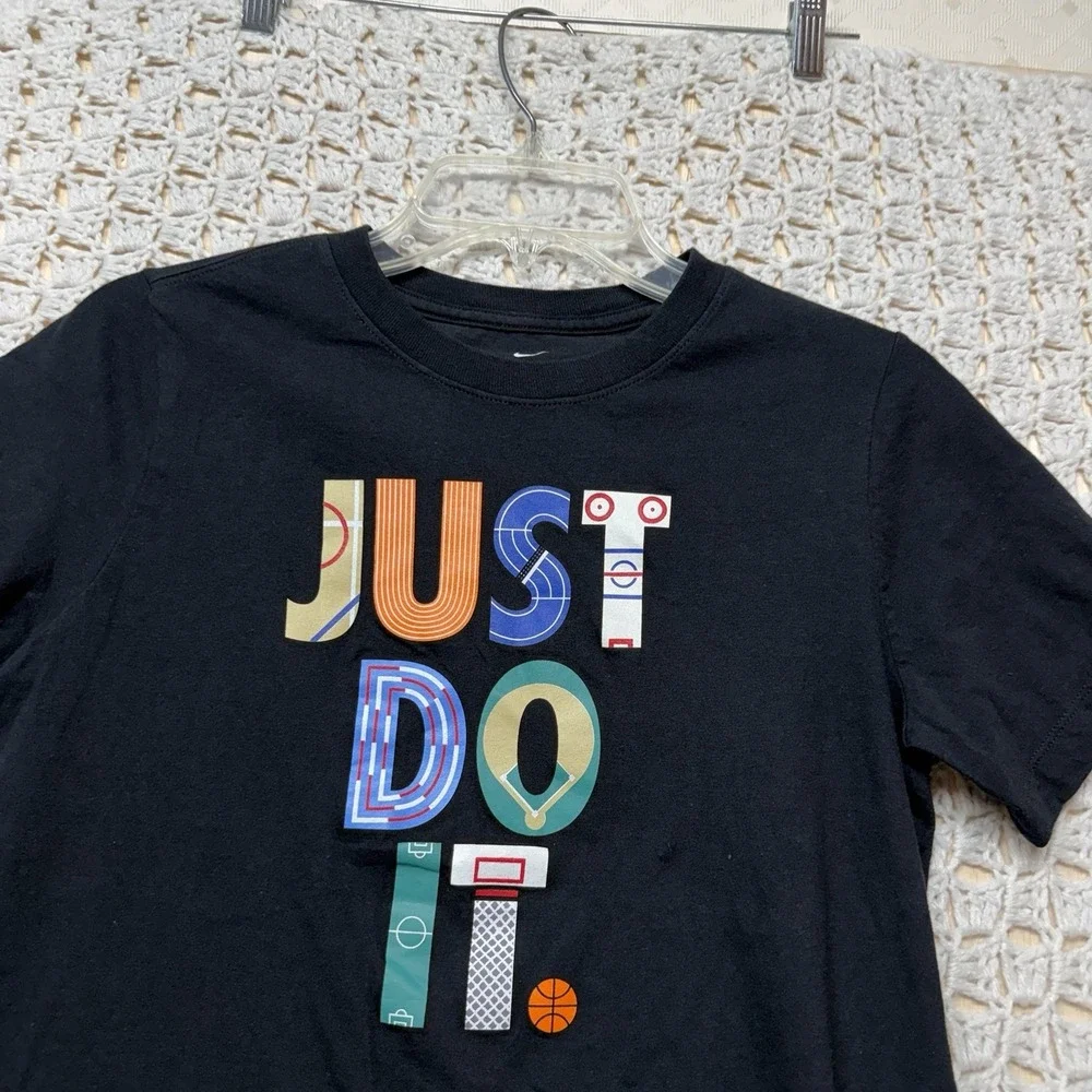 Nike T-Shirt Youth Boys Size L‎ Black Graphic Just Do It  Crew Short Sleeve